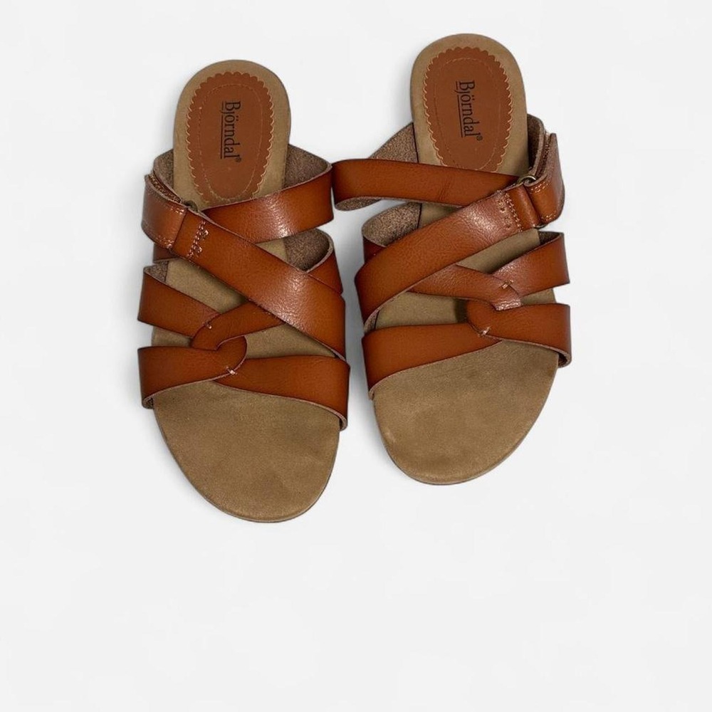 Bjorndal women's leather sandals size 9